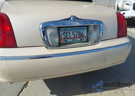 1998 Lincoln Town Car Cartier from USA, damaged, VIN 1LNFM83W8WY733464